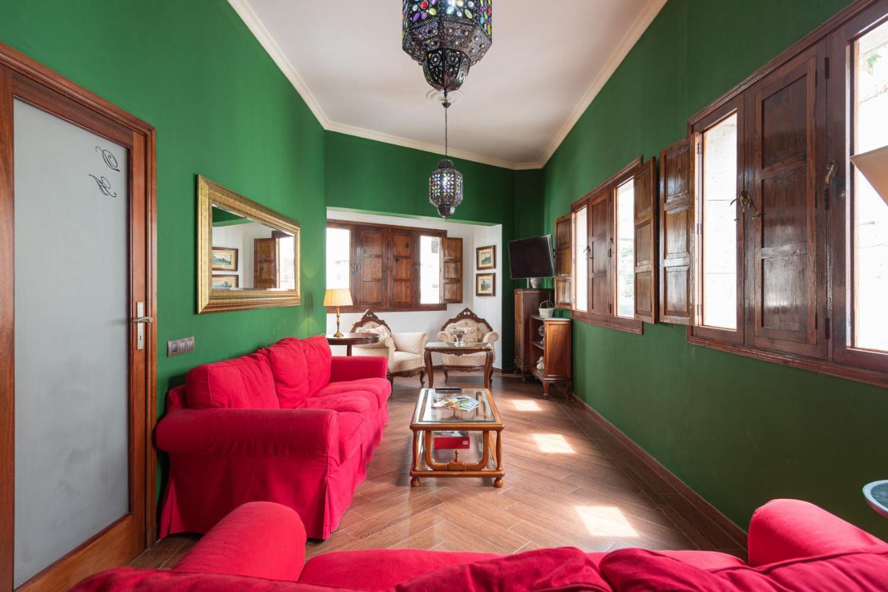 Homeforguest New Duplex With Rooftop Next To Arucas Cathedral Exterior foto