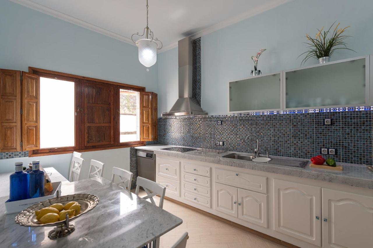 Homeforguest New Duplex With Rooftop Next To Arucas Cathedral Exterior foto