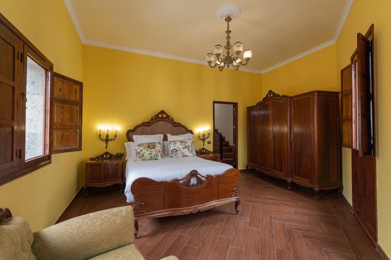 Homeforguest New Duplex With Rooftop Next To Arucas Cathedral Exterior foto