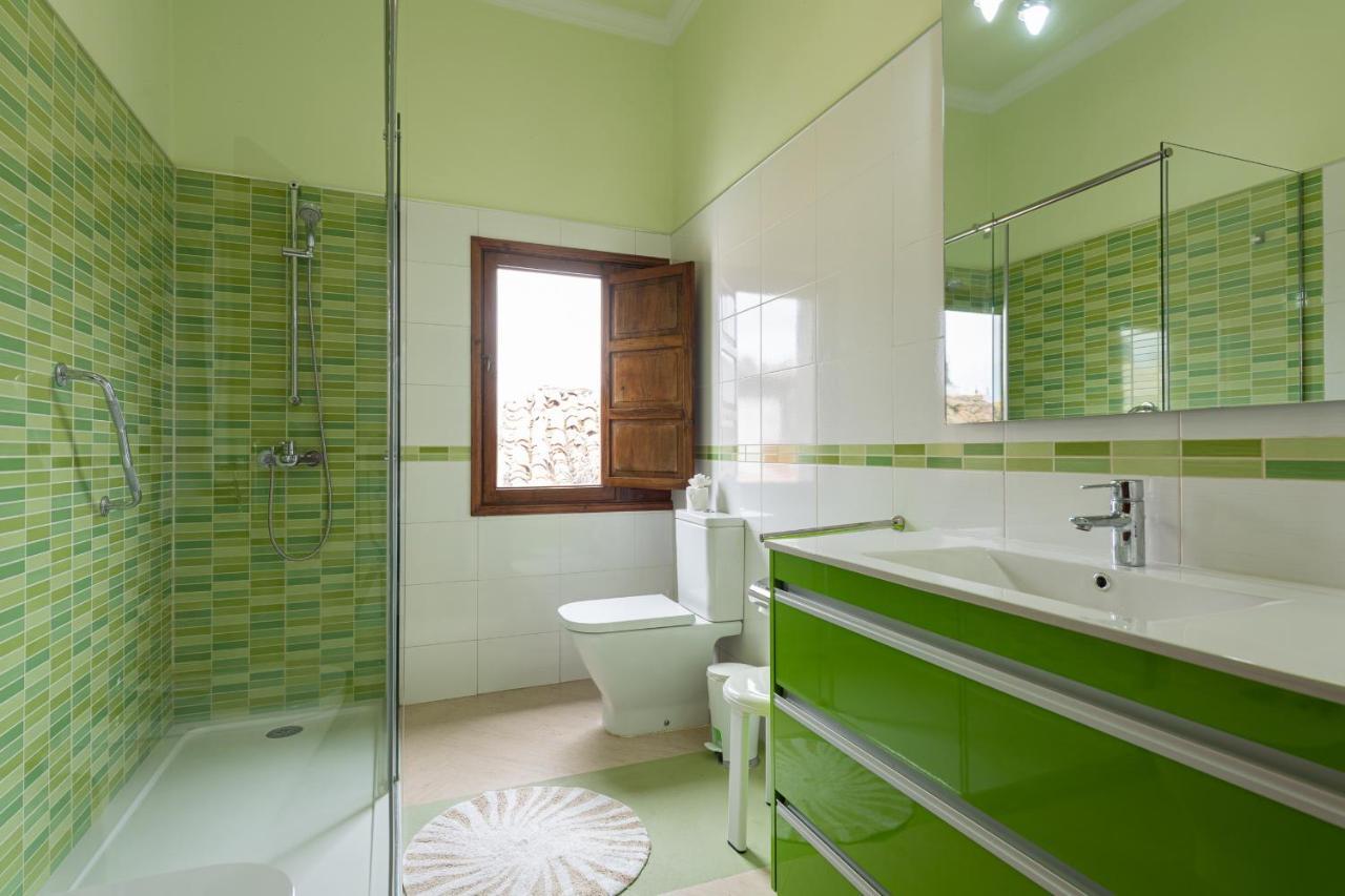 Homeforguest New Duplex With Rooftop Next To Arucas Cathedral Exterior foto